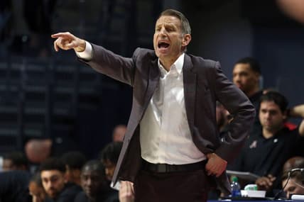 Feb 28, 2024; Oxford, Mississippi, USA; Alabama Crimson Tide head coach Nate Oats gives direction during the first half against the Mississippi Rebels at The Sandy and John Black Pavilion at Ole Miss. Mandatory Credit: Petre Thomas-USA TODAY Sports