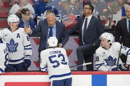 NHL: Preseason-Head coach Craig Berube gives instructions to Easton Cowan, Toronto Maple Leafs at Ottawa Senators