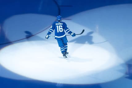 Vegas Golden Knights trade for Mitch Marner