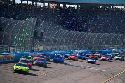 NASCAR: Straight Talk Wireless 500