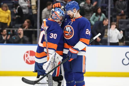 NHL: Toronto Maple Leafs at New York Islanders