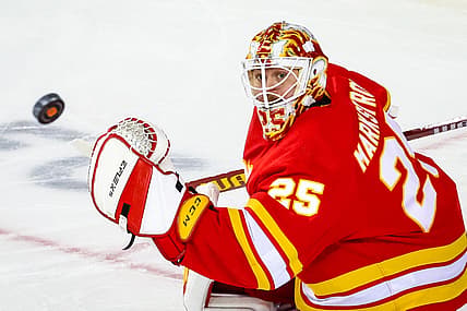 Jan 26, 2021; Calgary, Alberta, CAN; Calgary Flames goaltender Jacob Markstrom (25) guards his net against the Toronto Maple Leafs during the first period at Scotiabank Saddledome. Mandatory Credit: Sergei Belski-USA TODAY Sports