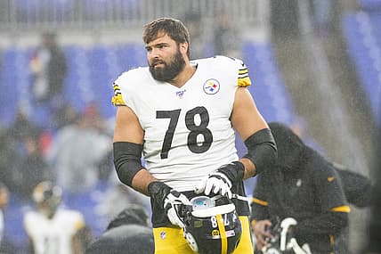 Baltimore Ravens steal Alejandro Villanueva from rival Steelers