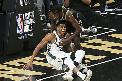 Giannis Antetokounmpo injury update