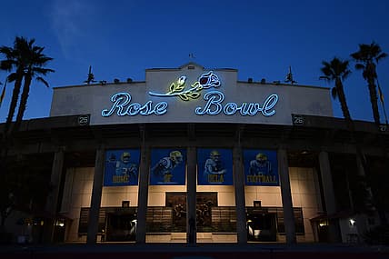 Best college football stadiums: Rose Bowl, UCLA Bruins