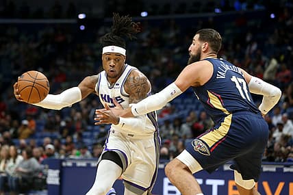 Oct 29, 2021; New Orleans, Louisiana, USA; Sacramento Kings center Richaun Holmes (22) is defended by New Orleans Pelicans center Jonas Valanciunas (17) in the first quarter at the Smoothie King Center. Mandatory Credit: Chuck Cook-USA TODAY Sports