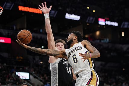 Dec 12, 2021; San Antonio, Texas, USA; New Orleans Pelicans guard Nickeil Alexander-Walker (6) shoots in the first half against the San Antonio Spurs at the AT&T Center. Mandatory Credit: Daniel Dunn-USA TODAY Sports
