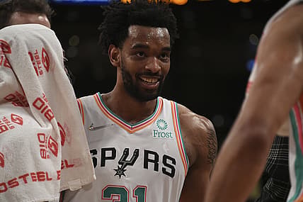 Dec 23, 2021; Los Angeles, California, USA;  San Antonio Spurs forward Keita Bates-Diop (31) celebrates the win after the fourth quarter against the Los Angeles Lakers at Staples Center. Mandatory Credit: Richard Mackson-USA TODAY Sports