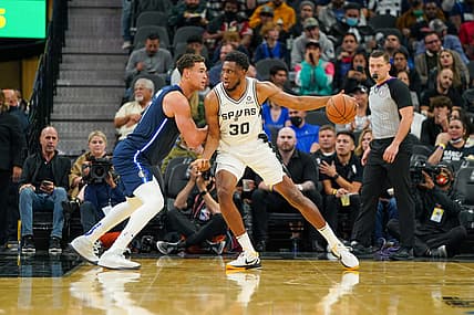 San-Antonio-Spurs-Thaddeus-Young