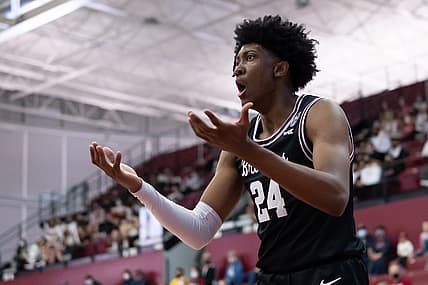 Jan 15, 2022; Santa Clara, California, USA;  Santa Clara Broncos guard Jalen Williams (24) reacts during the first half against the Gonzaga Bulldogs at Leavey Center. Mandatory Credit: Stan Szeto-USA TODAY Sports