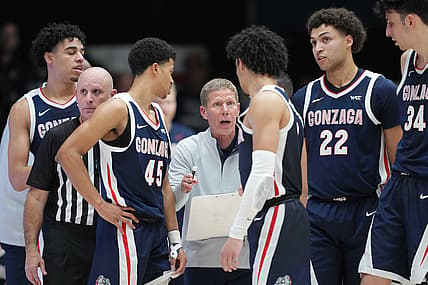 Feb 26, 2022; Moraga, California, USA; Gonzaga Bulldogs head coach Mark Few talks to players during the second half against the Saint Mary's Gaels at University Credit Union Pavilion. Mandatory Credit: Darren Yamashita-USA TODAY Sports