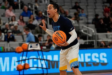 Mar 16, 2022; Fort Worth, TX, USA; Marquette Golden Eagles head coach Shaka Smart calls a play during practice before the first round of the 2022 NCAA Tournament at Dickies Arena. Mandatory Credit: Chris Jones-USA TODAY Sports