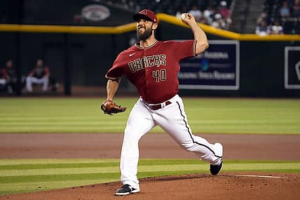 Aug 10, 2022; Phoenix, Arizona, USA; Arizona Diamondbacks starting pitcher Madison Bumgarner (40) pitches against the Pittsburgh Pirates during the first inning at Chase Field. Mandatory Credit: Joe Camporeale-USA TODAY Sports
