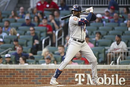 Aug 19, 2022; Atlanta, Georgia, USA; Houston Astros left fielder Yordan Alvarez (44) bats against the Atlanta Braves in the first inning at Truist Park. Mandatory Credit: Brett Davis-USA TODAY Sports