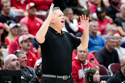 Nov 1, 2022; Columbus, Ohio, USA;  Ohio State University head coach Chris Holtmann speaks to his team during the second half of the division I basketball game against Chaminade University at Value City Arena on Tuesday night. Mandatory Credit: Joseph Scheller-The Columbus Dispatch

Basketball Ceb Mbk Chaminade Chaminade At Ohio State