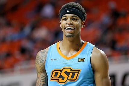 Oklahoma State guard Avery Anderson III (0) talks to a ref in the second half during a college basketball game between the Oklahoma State Cowboys (OSU) and the Southern Illinois Salukis at Gallagher-Iba Arena in Stillwater, Okla., Thursday, Nov. 10, 2022.

Osu Vs Southern Illinois