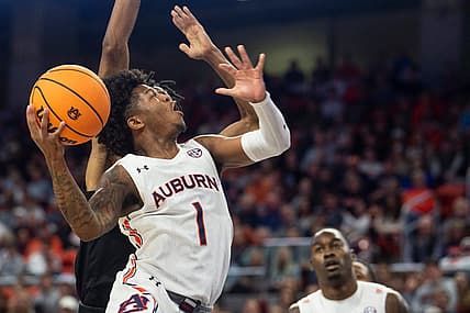 Auburn Tigers guard Wendell Green Jr. (1) goes up for a layup as Auburn Tigers take on Winthrop Eagles at Neville Arena in Auburn, Ala., on Tuesday, Nov. 15, 2022. Auburn Tigers leads Winthrop Eagles 39-26 at halftime.