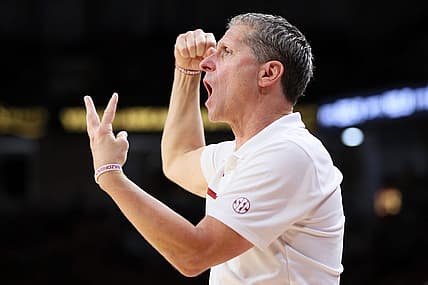 Nov 16, 2022; Fayetteville, Arkansas, USA; Arkansas Razorbacks head coach Eric Musselman signals to his team during the second half against the South Dakota State Jackrabbits at Bud Walton Arena. Arkansas won 71-56. Mandatory Credit: Nelson Chenault-USA TODAY Sports