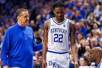 Dec 31, 2022; Lexington, Kentucky, USA; Kentucky Wildcats head coach John Calipari talks with guard Cason Wallace (22) during the second half against the Louisville Cardinals at Rupp Arena at Central Bank Center. Mandatory Credit: Jordan Prather-USA TODAY Sports