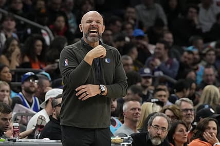 Jan 26, 2023; Phoenix, Arizona, USA; Dallas Mavericks head coach Jason Kidd calls in the play against the Phoenix Suns in the first half at Footprint Center. Mandatory Credit: Rick Scuteri-USA TODAY Sports