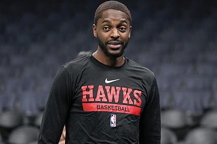 Dec 16, 2022; Charlotte, North Carolina, USA; Atlanta Hawks forward Justin Holiday (8) during pre game warm ups against the Charlotte Hornets at Spectrum Center. Mandatory Credit: Jim Dedmon-USA TODAY Sports