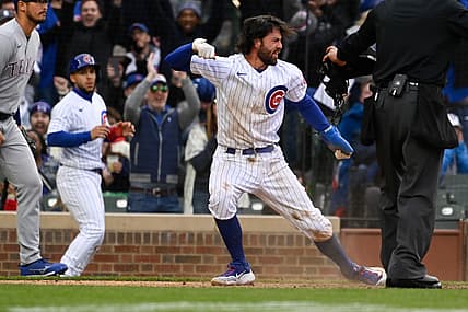 mlb