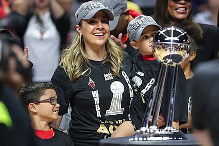 Las-Vegas-Aces-head-coach-Becky-Hammon