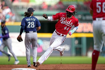Cincinnati Reds third baseman Elly De La Cruz (44) rounds third base to score in the first inning of a baseball game between the Seattle Mariners and the Cincinnati Reds, Monday, Sept. 4, 2023, at Great American Ball Park in Cincinnati.