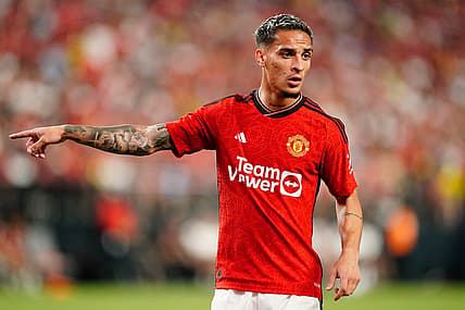 Jul 30, 2023; Las Vegas, Nevada, USA;  Manchester United forward Antony (21) competes during the second half against Borussia Dortmund at Allegiant Stadium. Mandatory Credit: Lucas Peltier-USA TODAY Sports