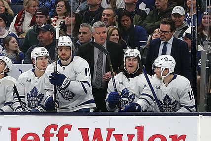 Dec 29, 2023; Columbus, Ohio, USA; Toronto Maple Leafs head coach Sheldon Keefe shouts instructions to the bench during the third period against the Columbus Blue Jackets at Nationwide Arena. Mandatory Credit: Russell LaBounty-USA TODAY Sports