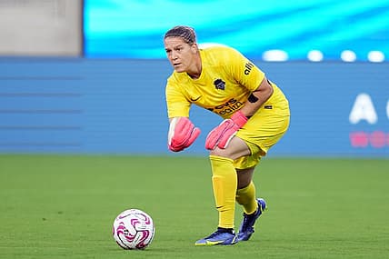 Jul 8, 2023; San Diego, California, USA; Washington Spirit goalkeeper Nicole Barnhart (28) plays the ball in the first half against the San Diego Wave FC at Snapdragon Stadium. Mandatory Credit: Ray Acevedo-USA TODAY Sports