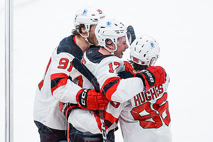 NHL: New Jersey Devils at Chicago Blackhawks