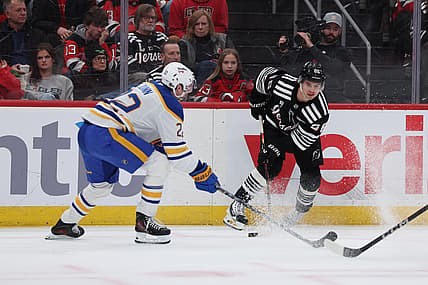 NHL: Buffalo Sabres at New Jersey Devils