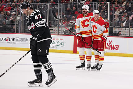 NHL: Calgary Flames at New Jersey Devils