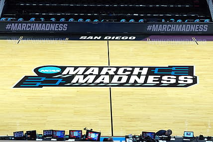 NCAA Basketball: NCAA Tournament Second Round-St. Johns at Kansas