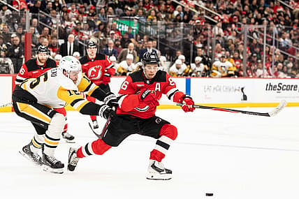 NHL: Pittsburgh Penguins at New Jersey Devils