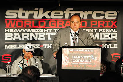 MMA: Strikeforce-Grand Prix Final-Barnett vs Cormier