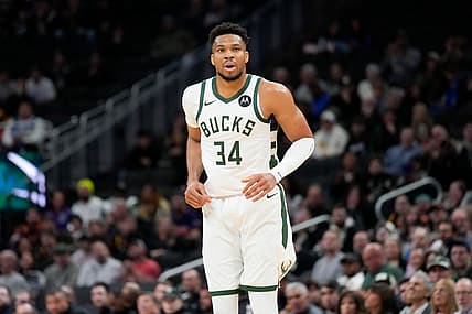 NBA: Phoenix Suns at Milwaukee Bucks
