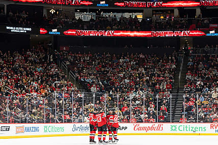 NHL: Pittsburgh Penguins at New Jersey Devils