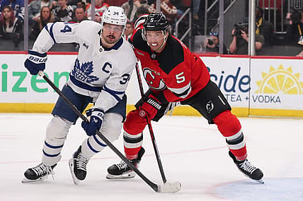 NHL: Toronto Maple Leafs at New Jersey Devils