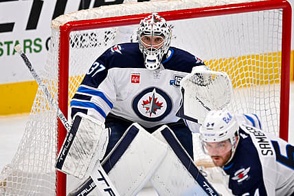 Connor Hellebuyck