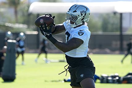 quay walker las vegas raiders linebacker