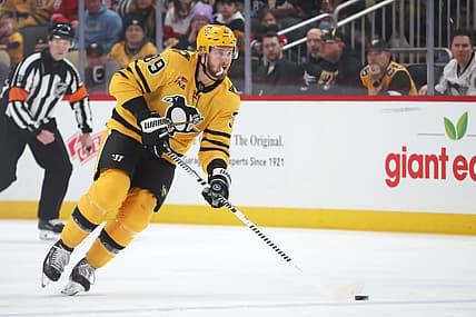 NHL: Chicago Blackhawks at Pittsburgh Penguins