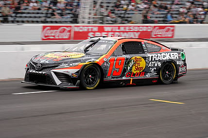 NASCAR: All-Star Practice and Qualifying Pit Crew Challenge