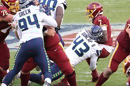 Seattle Seahawks release Carlos Dunlap