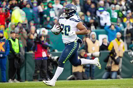 Nov 24, 2019; Philadelphia, PA, USA; Seattle Seahawks running back Rashaad Penny (20) runs for a touchdown against the Philadelphia Eagles during the fourth quarter at Lincoln Financial Field. Mandatory Credit: Bill Streicher-USA TODAY Sports