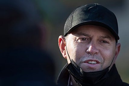 Trainer Chad Brown speaks to the media on the backside of Churchill Downs. Brown trained Kentucky Derby hopeful Highly Motivated. April 20, 2021

Af5i6073