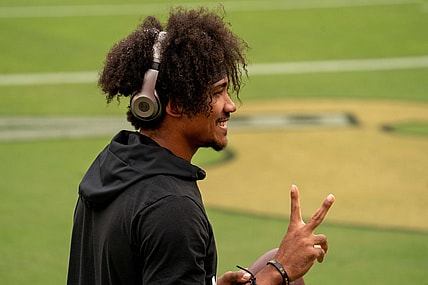 Seattle Seahawks cornerback Ahkello Witherspoon traded to Pittsburgh Steelers