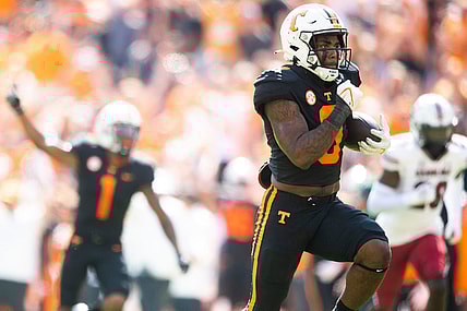Tennessee running back Tiyon Evans (8) runs for a touchdown during a NCAA football game between the Tennessee Volunteers and the South Carolina Gamecocks at Neyland Stadium in Knoxville, Tenn. on Saturday, Oct. 9, 2021.

Kns Tennessee South Carolina Football Bp