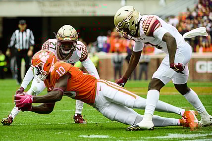 Clemson wide receiver Joseph Ngata (10) catches the ball during their game against Florida State at Memorial Stadium Saturday, Oct. 30, 2021.

Jm Clemson 103021 008